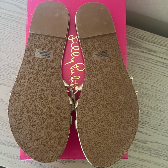 Lilly Pulitzer Gold Tabby Sandals with Pearl Accents, Size 10 - Picture 3 of 3